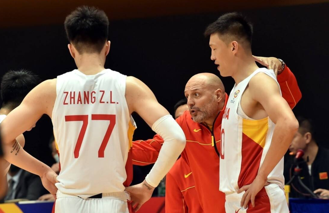 开元棋牌app下载-关于赛前纽约尼克斯调整名单以备CBA季后赛集结日阿贾克斯调整名单以备足总杯，门兴格拉德巴赫今夜扳平良机看傻球迷的信息